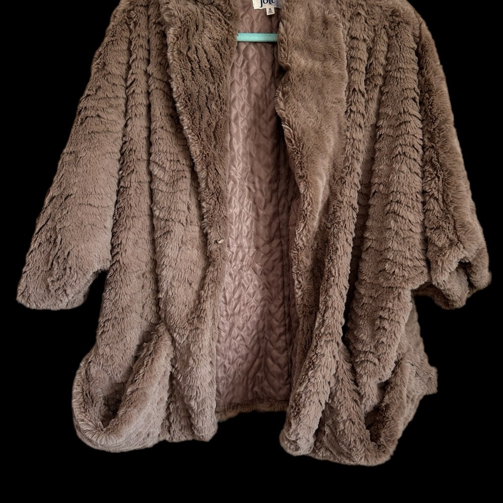 Jolt Brown Cozy Shrug Sweater